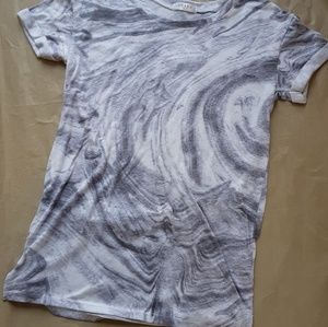 Girls short sleeved shirt white w gray tones